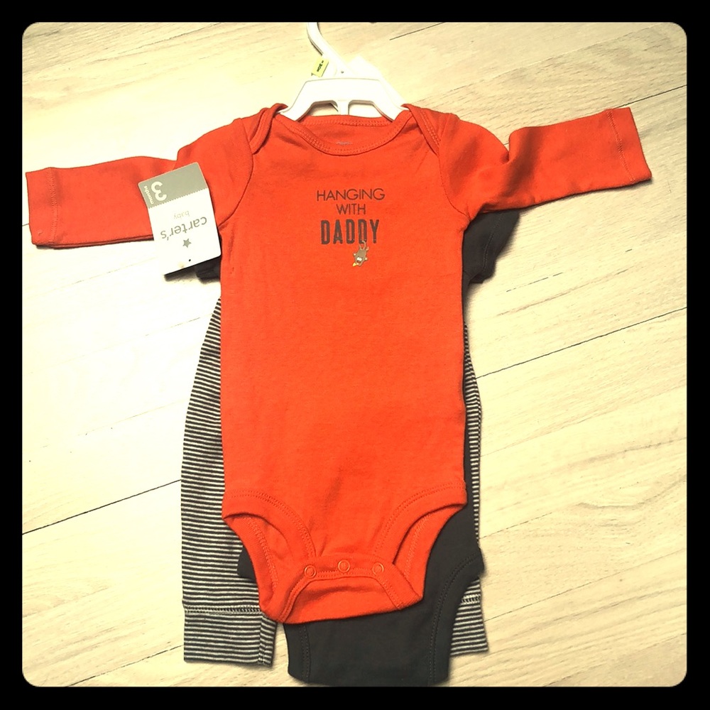 Carter’s 3 piece layette set 0-3 mo